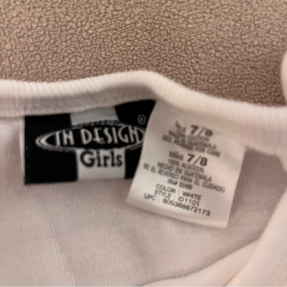 ⭐️4/$10 Ribbed White Tank - Picture 2 of 2